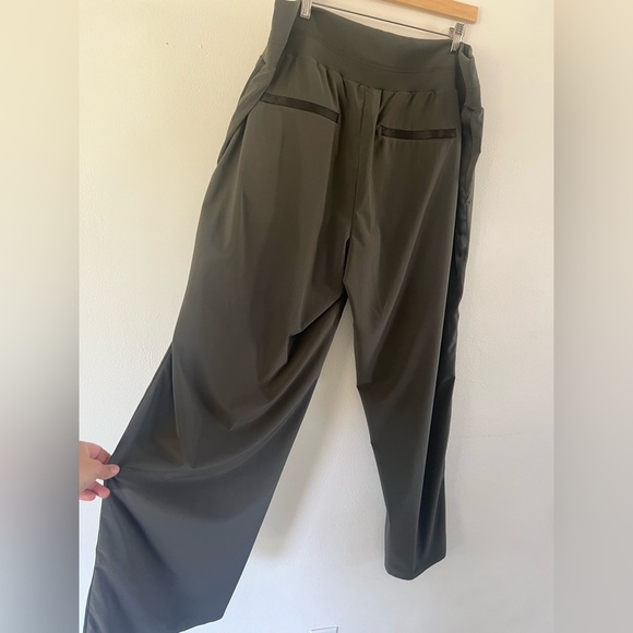 Athleta Nolita Wide Leg Green Pull-On Athletic Pants Size 22 - Picture 10 of 14